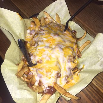 Thirsty Isle - Chili cheese fries. Dinner 10/28/2016 - Pubs Near Me - Long Beach, California