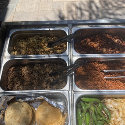Nando's Tacos Y Mas