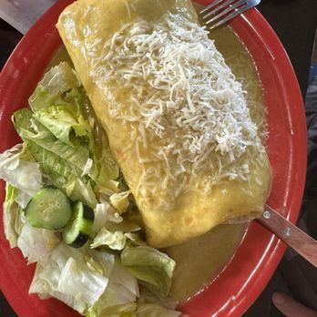 Fello’s Mexican Restaurant - Wet burrito - Mexican Near Me - Manteca, California