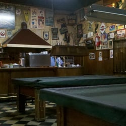 Café García - Mesas a la espera de jugadores