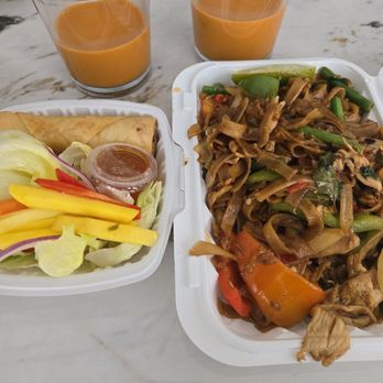 Jatujak - Combo with Thai ice tea - Thai Near Me - Richmond Hill, Ontario Jatujak - Combo with Thai ice tea - Thai Near Me - Richmond Hill, Ontario
