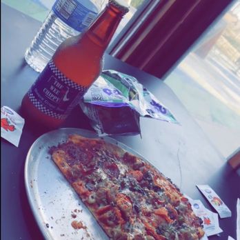 Cisco's Pizzeria - Build Your Own Chicago "Tavern" Thin Crust Pizza! - Pizza Near Me - Venice, California Cisco's Pizzeria - Build Your Own Chicago "Tavern" Thin Crust Pizza! - Pizza Near Me - Venice, California