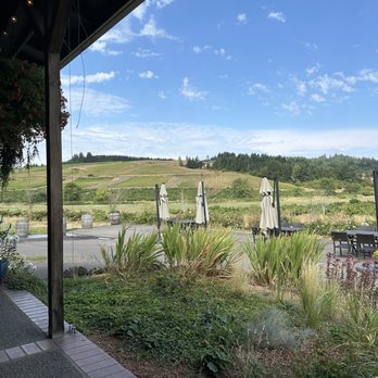 Laurel Ridge Winery - Wineries Near Me - Carlton, Oregon Laurel Ridge Winery - Wineries Near Me - Carlton, Oregon