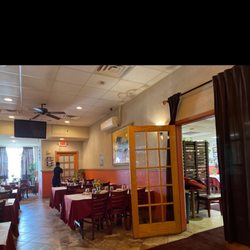 La Sicilia - Dining area