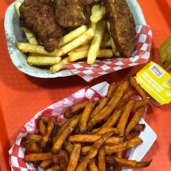 Treehouse Indoor Playground - Chicken fingers and fries, yam fries - Kids Activities Near Me - Edmonton, Alberta Treehouse Indoor Playground - Chicken fingers and fries, yam fries - Kids Activities Near Me - Edmonton, Alberta