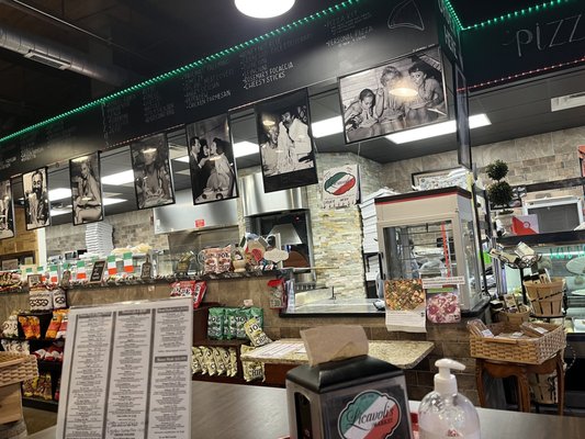 Licavoli's Market & Pizzeria by null