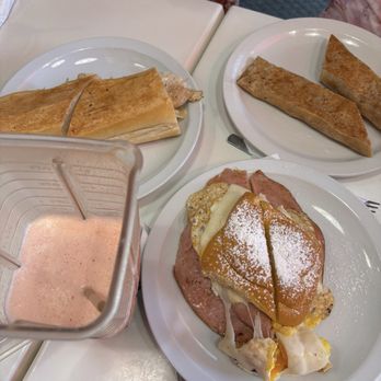 Pinky’s - mallorca breakfast sandwich (bottom), i don't remember the rest - Breakfast & Brunch Near Me - San Juan, Puerto Rico Pinky’s - mallorca breakfast sandwich (bottom), i don't remember the rest - Breakfast & Brunch Near Me - San Juan, Puerto Rico