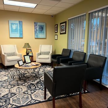 Pacific Family Dentistry - Waiting Room - General Dentistry Near Me - Tacoma, Washington Pacific Family Dentistry - Waiting Room - General Dentistry Near Me - Tacoma, Washington