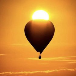 Monty's Restaurant & Pizzeria - Hot Air Balloon