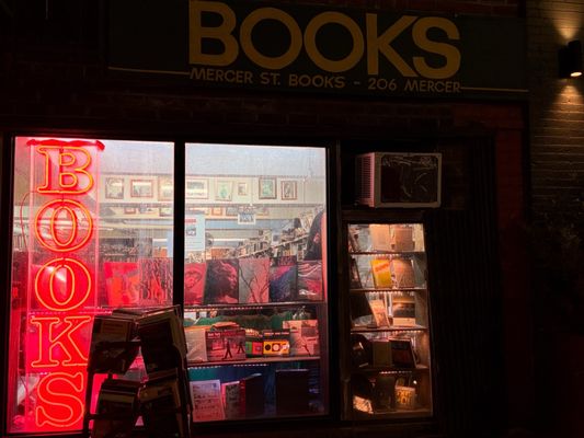 Mercer Street Books & Records by null