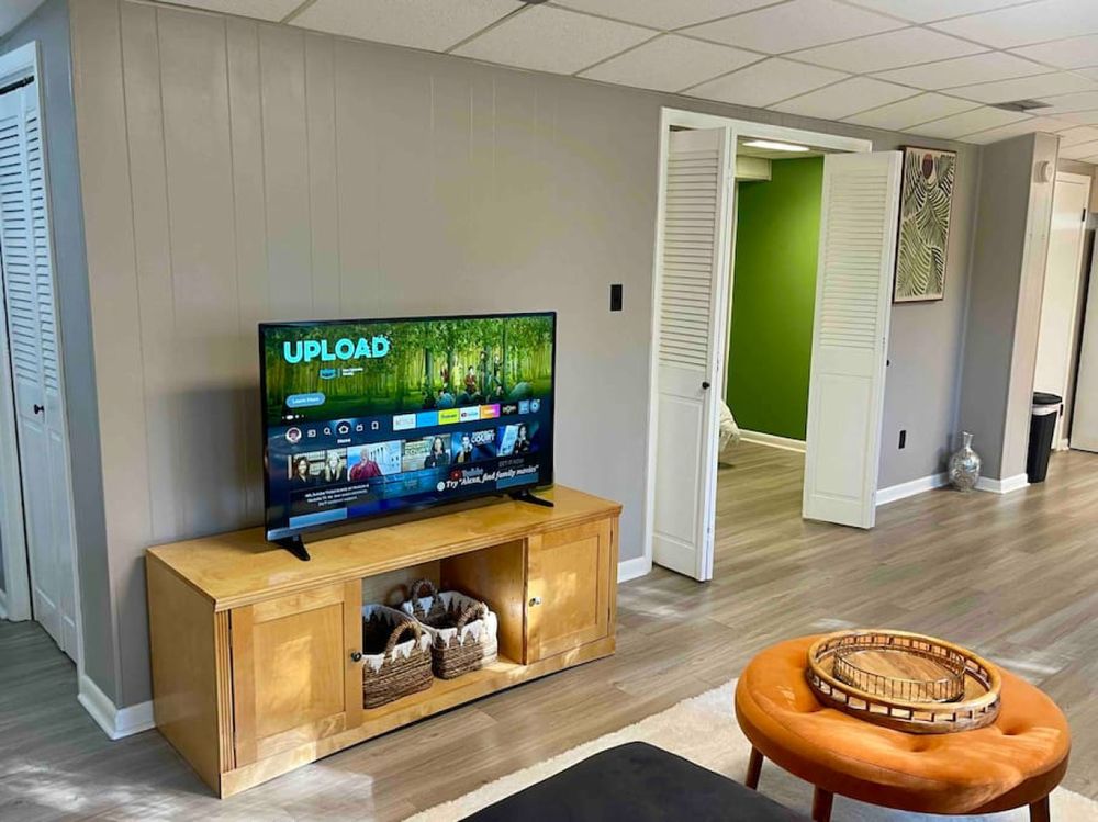 MEEKS CLEANING SERVICES Tallahassee, Florida Home Cleaning Phone