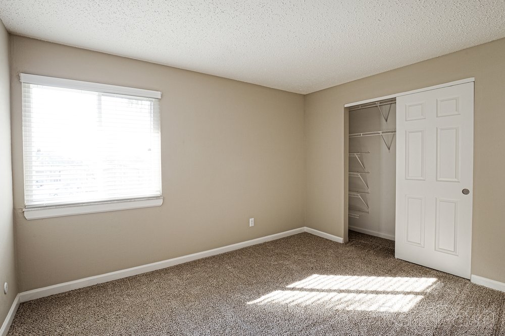 SANDALWOOD CREEK APARTMENTS Updated July 2024 55 Photos & 12