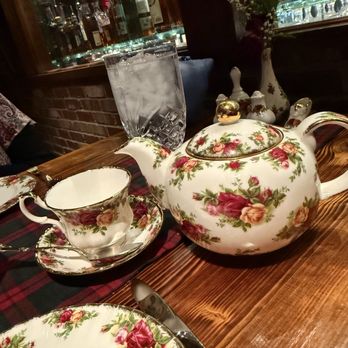 Balmoral Restaurant - Scottish Near Me - St Charles, Illinois