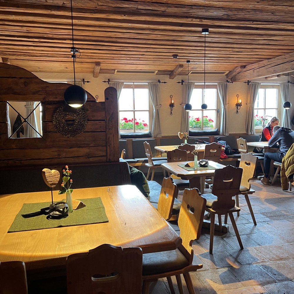 Jimmy's Hütte - Decorations - Mountain Huts Near Me - Bolzano, BZ