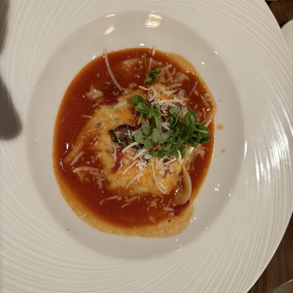 The Chapman - Ravioli appetizer - Lounges Near Me - Winter Park, Florida The Chapman - Ravioli appetizer - Lounges Near Me - Winter Park, Florida