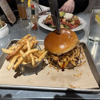 Franny's Farm Table - The PBnJ burger was amazing! - American Near Me - Placerville, California