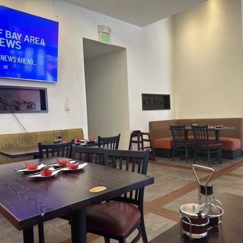Dumpling Hours  - Interior - May 2024 - Dim Sum Near Me - Brentwood, California