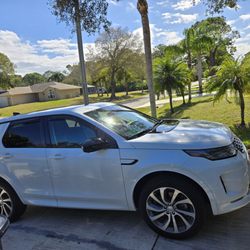 Land Rover Melbourne - 2024 Land Rover Discovery Sport S