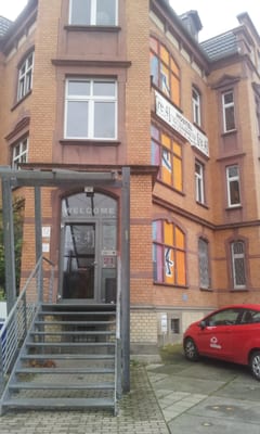 re4hostel by null