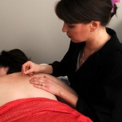 Nicole Yezman, ND, LAc - Gentle and effective acupuncture