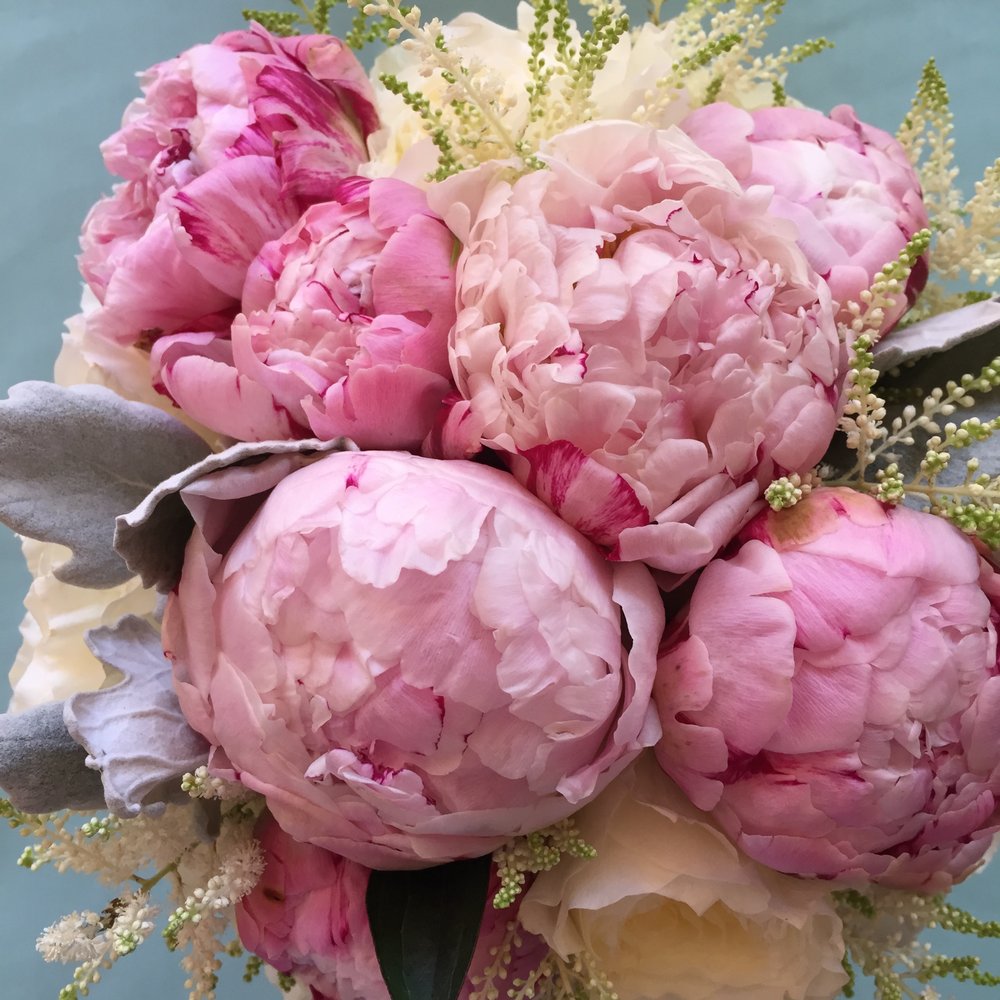 Nobutama Wedding Studio - Bride's bouquet. She made an extra one just in case! - Wedding Planning Near Me Nobutama Wedding Studio - Bride's bouquet. She made an extra one just in case! - Wedding Planning Near Me