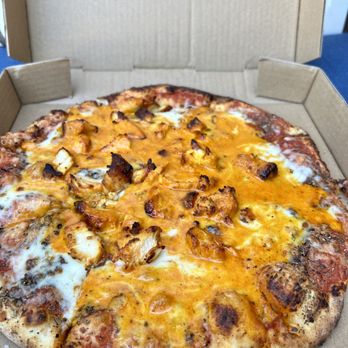 Red Chili - chicken Tikka Masala Pizza - Pakistani Near Me - Northridge, California