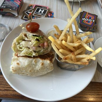 Le Café Station Grill - Grilled Chicken Caesar wrap - Breakfast & Brunch Near Me - Chicago, Illinois Le Café Station Grill - Grilled Chicken Caesar wrap - Breakfast & Brunch Near Me - Chicago, Illinois