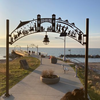 Euclid Beach Park - Parks Near Me - Cleveland, Ohio