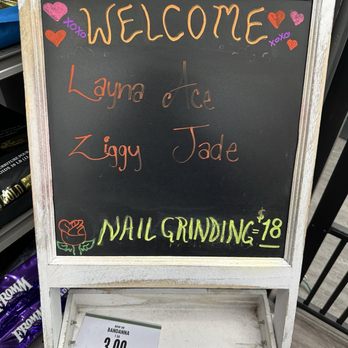 Pet Supplies Plus Las Vegas - Rainbow Blvd - Welcome board - Pet Groomers Near Me - Las Vegas, Nevada