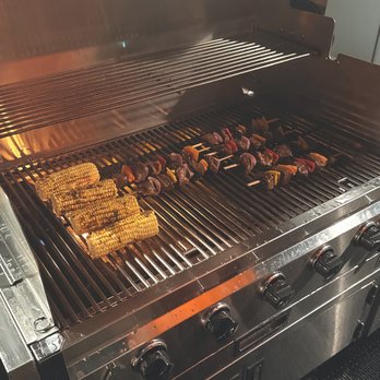 Vicino - Rooftop grills are available, although the starters don't always work and a majority of the time they aren't cleaned up after use! - Apartments Near Me - Bellevue, Washington Vicino - Rooftop grills are available, although the starters don't always work and a majority of the time they aren't cleaned up after use! - Apartments Near Me - Bellevue, Washington