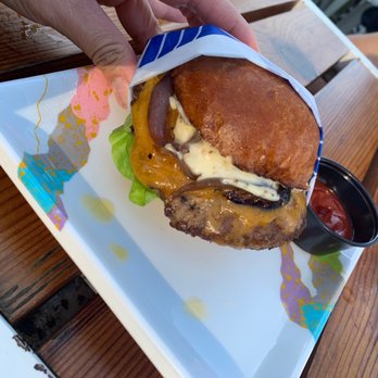 Darling Aviary - The Classic - Bars Near Me - Sacramento, California