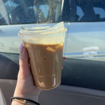 Upper Cup Coffee - Iced Vanilla Latte w/ Oatmilk - Coffee & Tea Near Me - Columbus, Ohio Upper Cup Coffee - Iced Vanilla Latte w/ Oatmilk - Coffee & Tea Near Me - Columbus, Ohio