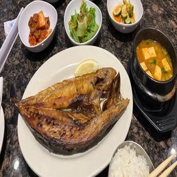 Some grill fish and tofu stew. Some grill fish and tofu stew.
