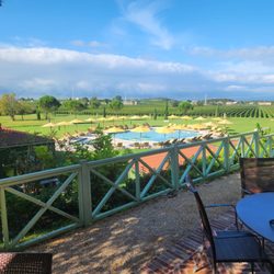 Villa Cordevigo Wine Relais - Breakfast terrace overlooking the pool.  Surrounded by vines, in this  wine estate. The villa is part of Relais et Chateaux