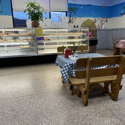 Gypsy Joe's Ice Cream - They have donuts too !