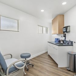 Krunal J Mehta, MD - Exam room