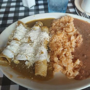 Jalisco Restaurante - Chicken enchiladas with salsa verde - Mexican Near Me - Lewisville, Texas