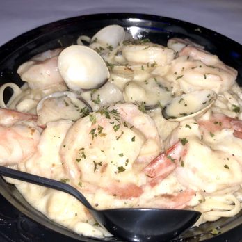 Kickin' Crab - Seafood Alfredo Pasta. The best food here that anyone should try once. Really addictive!!!! - Cajun/Creole Near Me - Carrollton, Texas