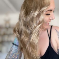 Stephanie Garcia Beauty - Gradually going a little darker and keeping ALL the shine!