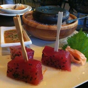Kō - Seared ahi on the rocks - Seafood Near Me - Maui, Hawaii Kō - Seared ahi on the rocks - Seafood Near Me - Maui, Hawaii