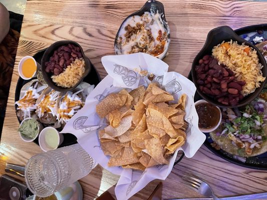 Nico's Tacos + Agave Bar by null