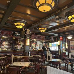 The Old Bell - Indoor seating and bar