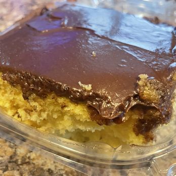 Jimbos Brickhouse Barbeque - Dad is great!  He give us the chocolate cake! - Barbeque Near Me - Byhalia, Mississippi