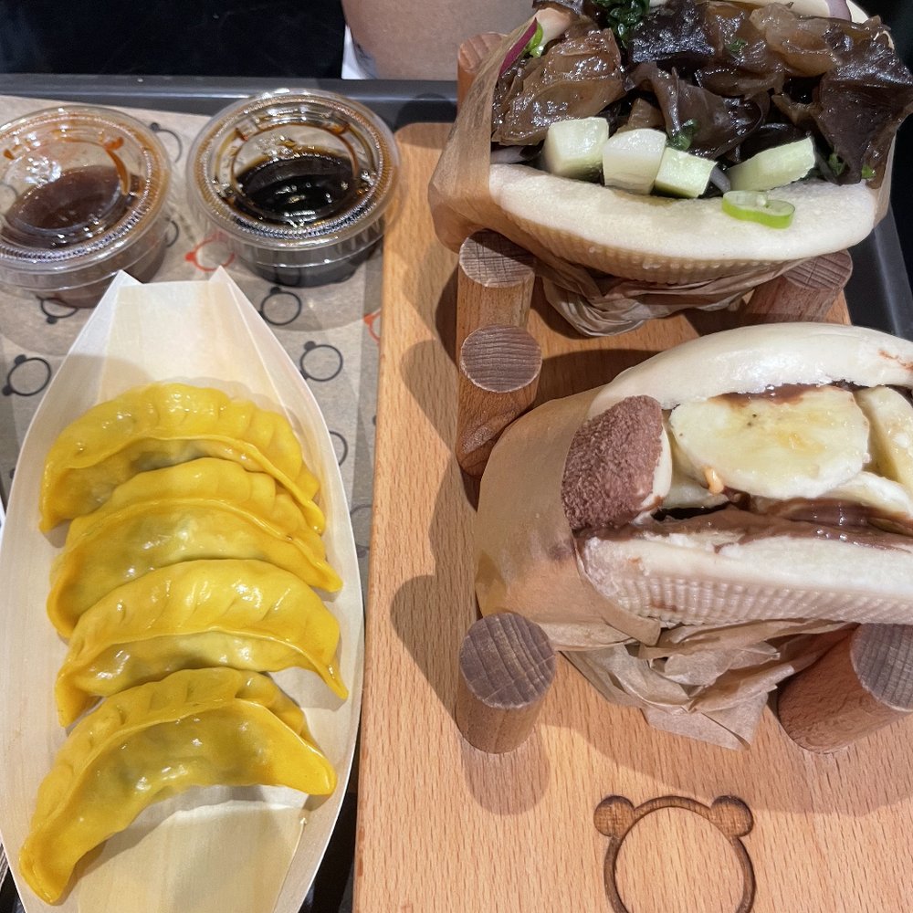 Toy Panda - Vegan gyoza, veggie bao, and dessert bao (banana something) - Dim Sum Near Me - Madrid, M Toy Panda - Vegan gyoza, veggie bao, and dessert bao (banana something) - Dim Sum Near Me - Madrid, M