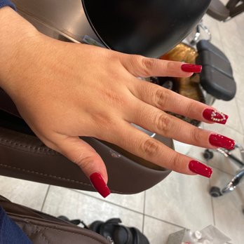 Levue Nails & Spa - Dip power (OPI A16) - Nail Salons Near Me - Bellevue, Washington