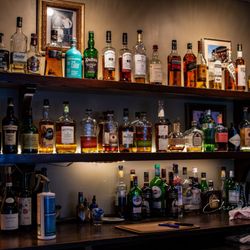 The Queen And Beaver Public House - Bar alcohol