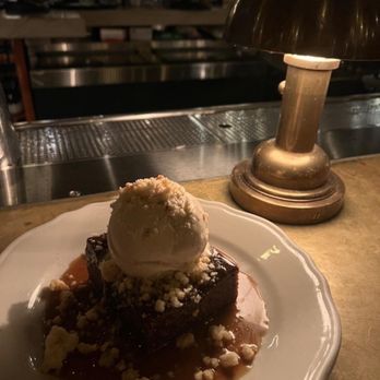 Trivoli Tavern - Sticky Date Cake (HELLA GOOD!) - American Near Me - Chicago, Illinois Trivoli Tavern - Sticky Date Cake (HELLA GOOD!) - American Near Me - Chicago, Illinois