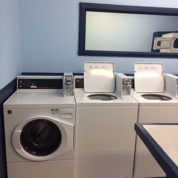 Lavoir Sainte-Ursule - Washing machines - Laundry Services Near Me - Quebec City, Quebec Lavoir Sainte-Ursule - Washing machines - Laundry Services Near Me - Quebec City, Quebec