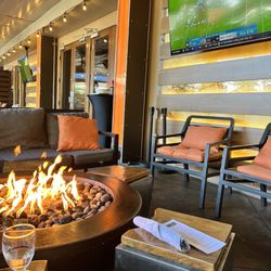 B-Town Kitchen & Raw Bar