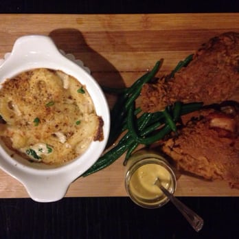 Portside Tavern - Fried Chicken and Mac and Cheese - American Near Me - Hyannis, Massachusetts Portside Tavern - Fried Chicken and Mac and Cheese - American Near Me - Hyannis, Massachusetts